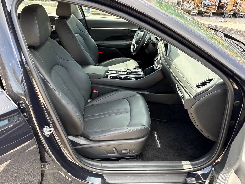 Used 2023 Hyundai Sonata Limited FWD image 6