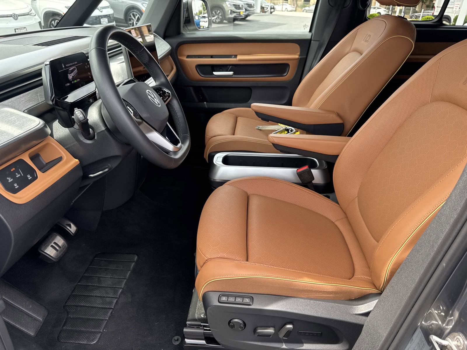 Certified 2025 Volkswagen ID. Buzz Pro S Plus RWD image 13