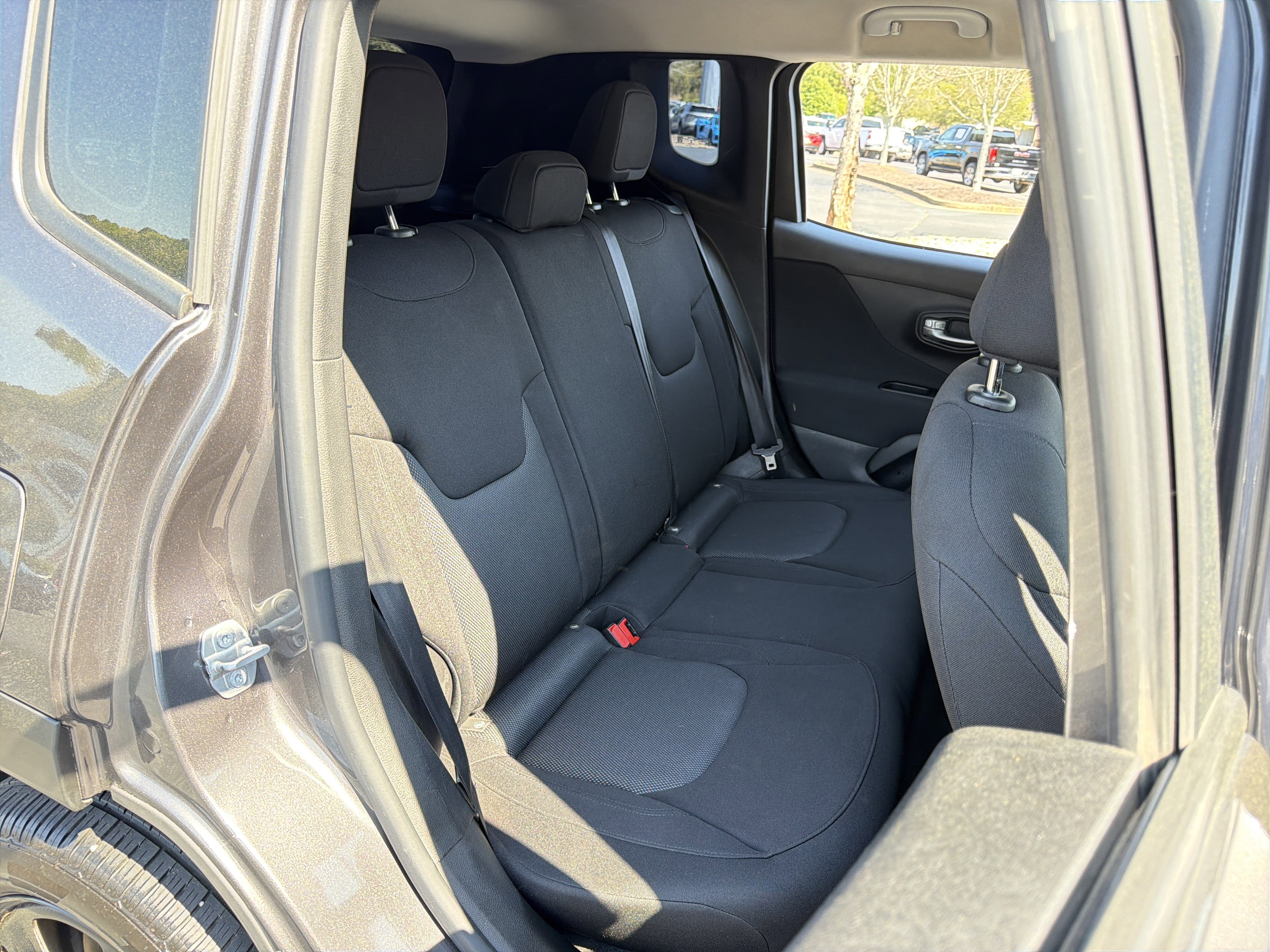 Used 2020 Jeep Renegade Sport w/ UConnect 7.0 Group image 15