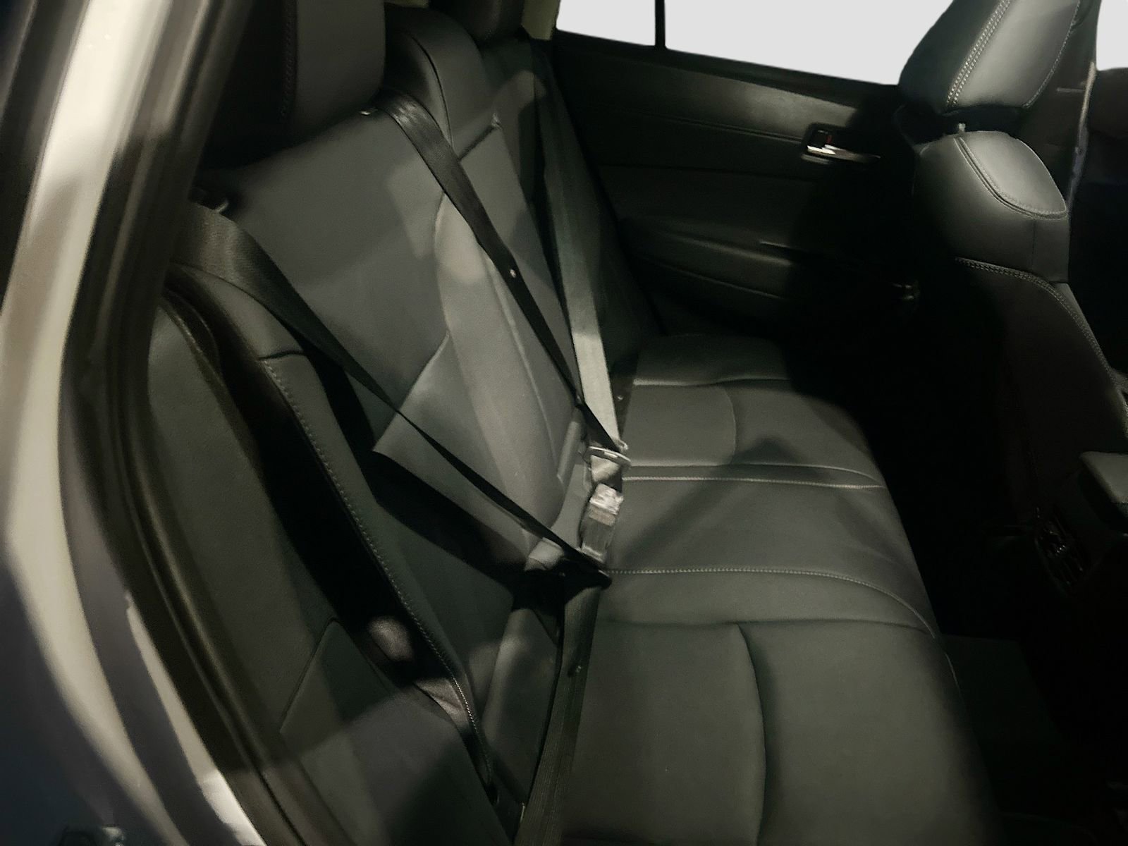 Used 2025 Toyota Corolla Cross XLE w/ Convenience Package image 29