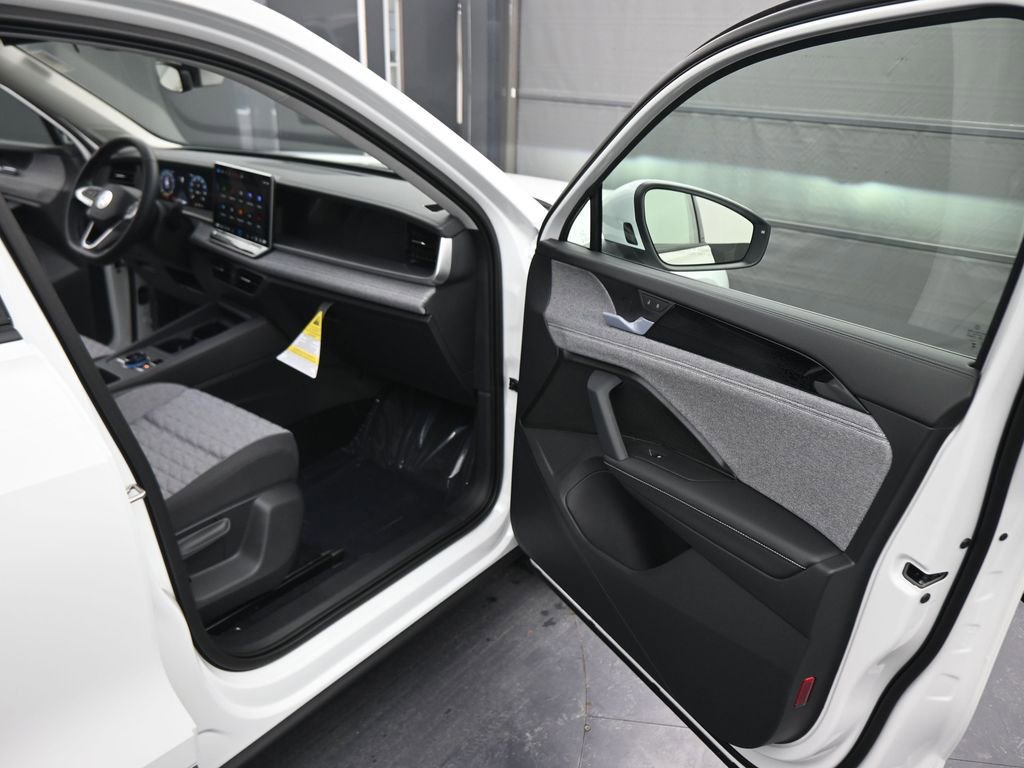 New 2026 Volkswagen Tiguan S AWD/4WD image 42