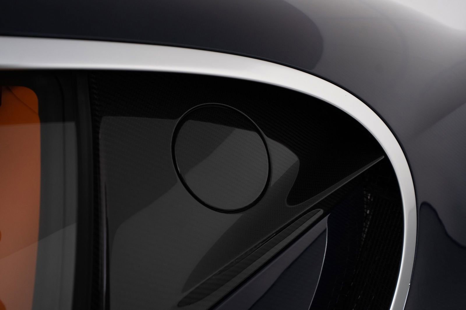 Used 2018 Bugatti Chiron image 26