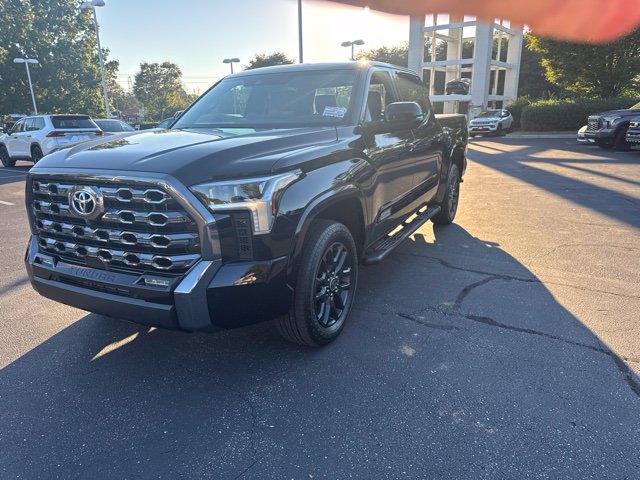 Used 2023 Toyota Tundra Platinum AWD/4WD image 9