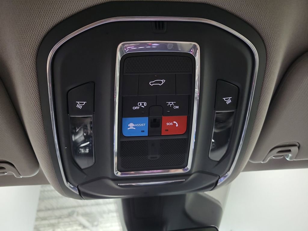 Used 2023 Jeep Wagoneer L Series II w/ Convenience Group I AWD/4WD image 51