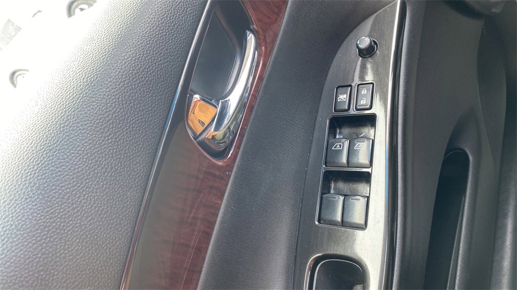 Used 2015 INFINITI QX50 Journey w/ Premium Package image 15