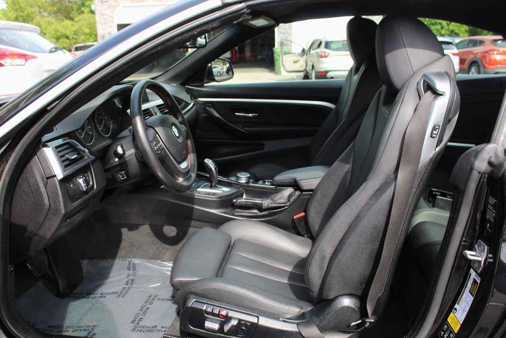 Used 2019 BMW 430i xDrive Convertible w/ Convenience Package AWD/4WD image 25
