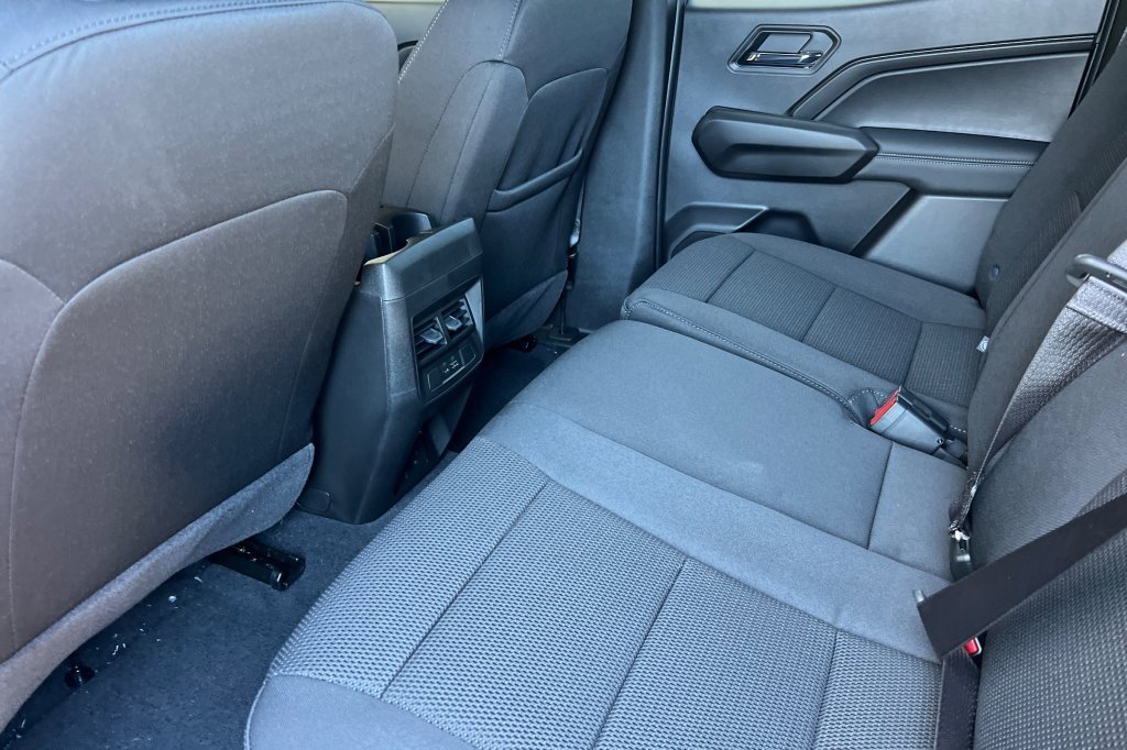 New 2025 GMC Canyon Elevation w/ Convenience Package image 9