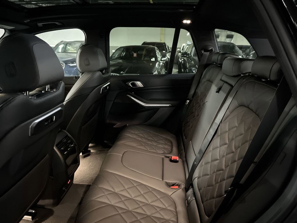 New 2026 BMW X5 xDrive50e image 23