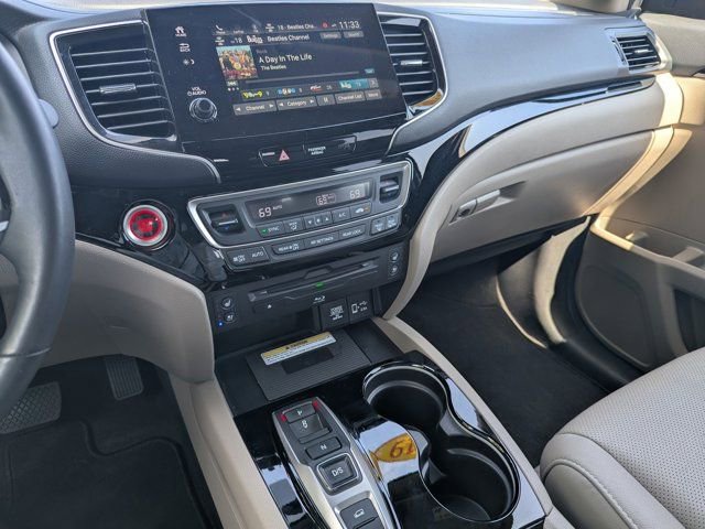 Used 2019 Honda Pilot Elite image 26