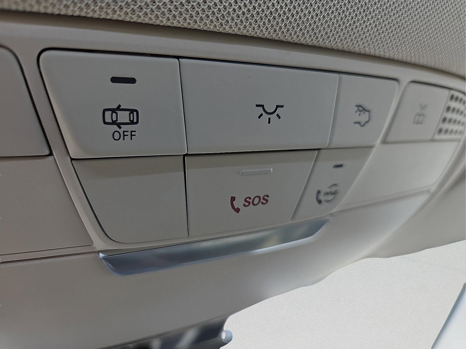 Used 2022 Mercedes-Benz GLC 300 GLC 300 w/ Premium Package Lite image 19