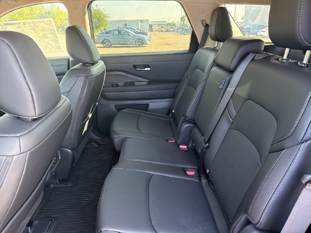 New 2026 Nissan Pathfinder SL AWD/4WD image 27