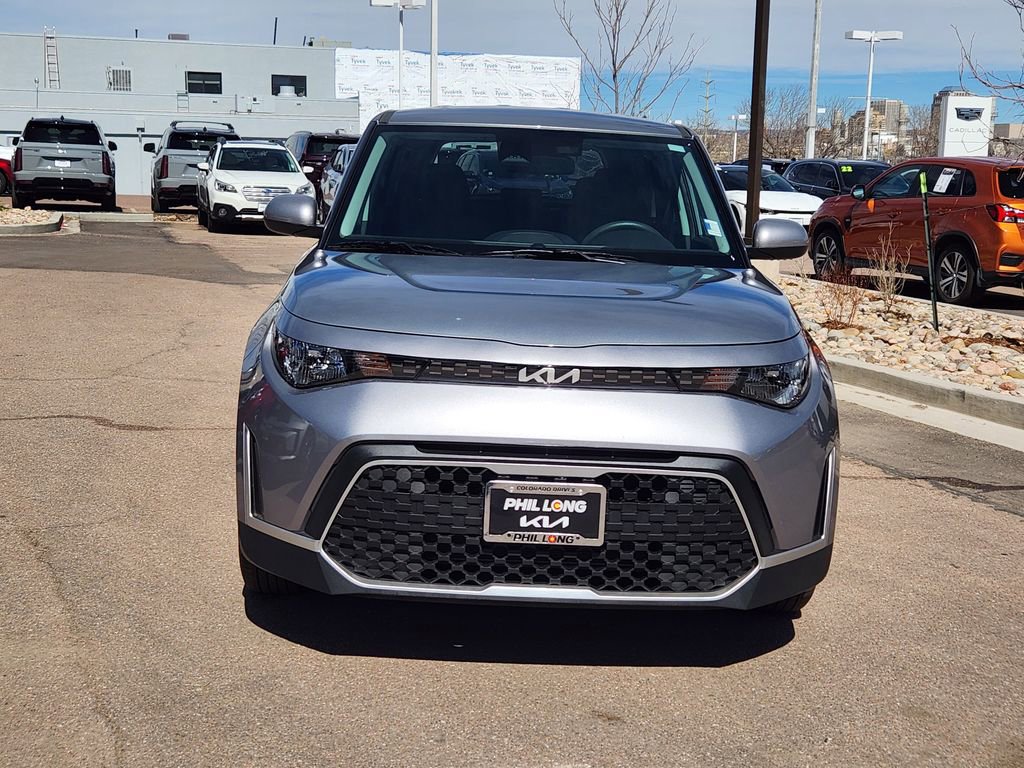 Certified 2025 Kia Soul LX image 2