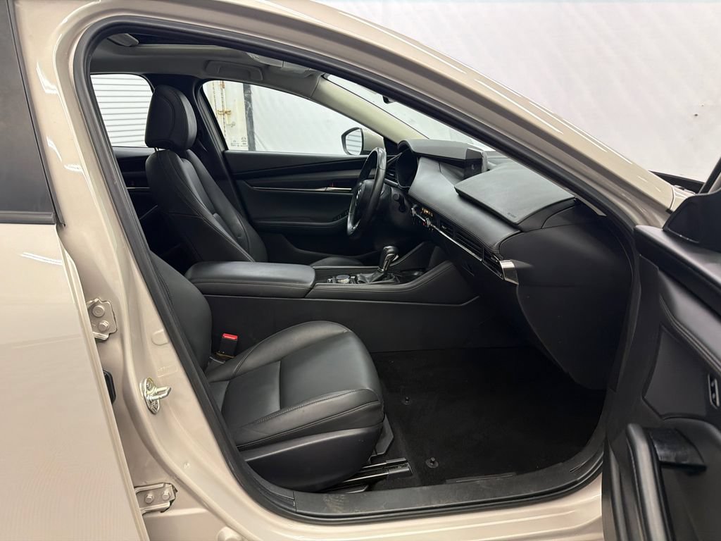 Used 2024 MAZDA MAZDA3 s FWD image 13