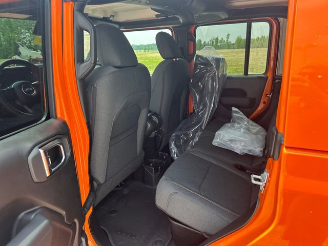 New 2025 Jeep Gladiator Sport AWD/4WD image 37