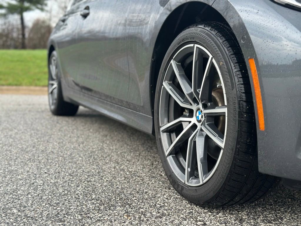 Used 2021 BMW 330e xDrive w/ Premium Package image 9