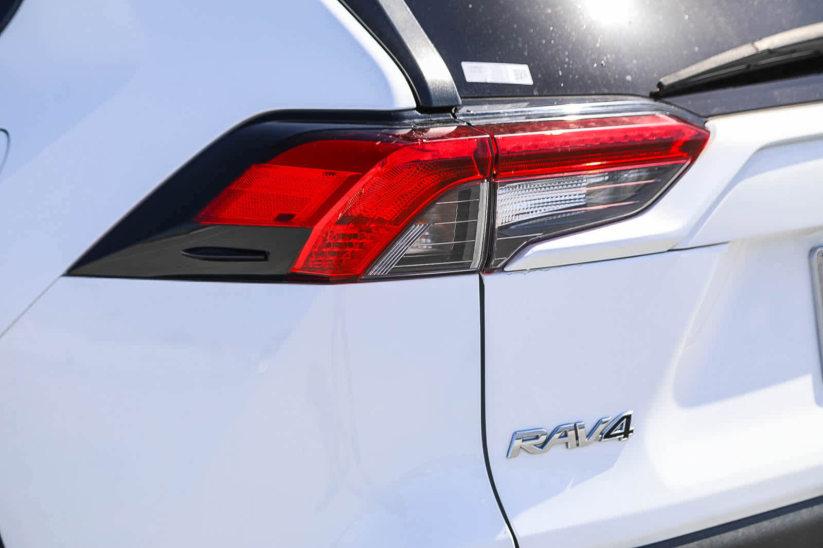 Certified 2020 Toyota RAV4 XLE w/ Carpet Mat Package image 10