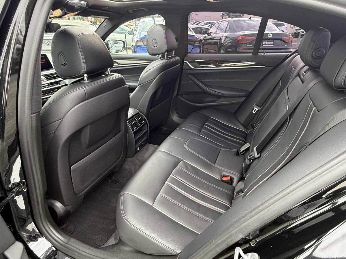 Used 2019 BMW 530i w/ Convenience Package image 6