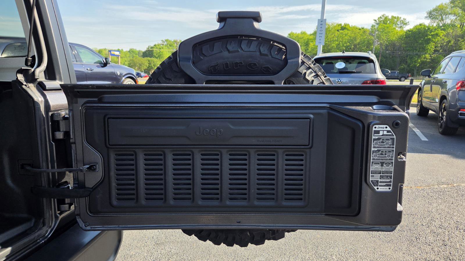 Used 2023 Jeep Wrangler Unlimited w/ Cold Weather Group image 65