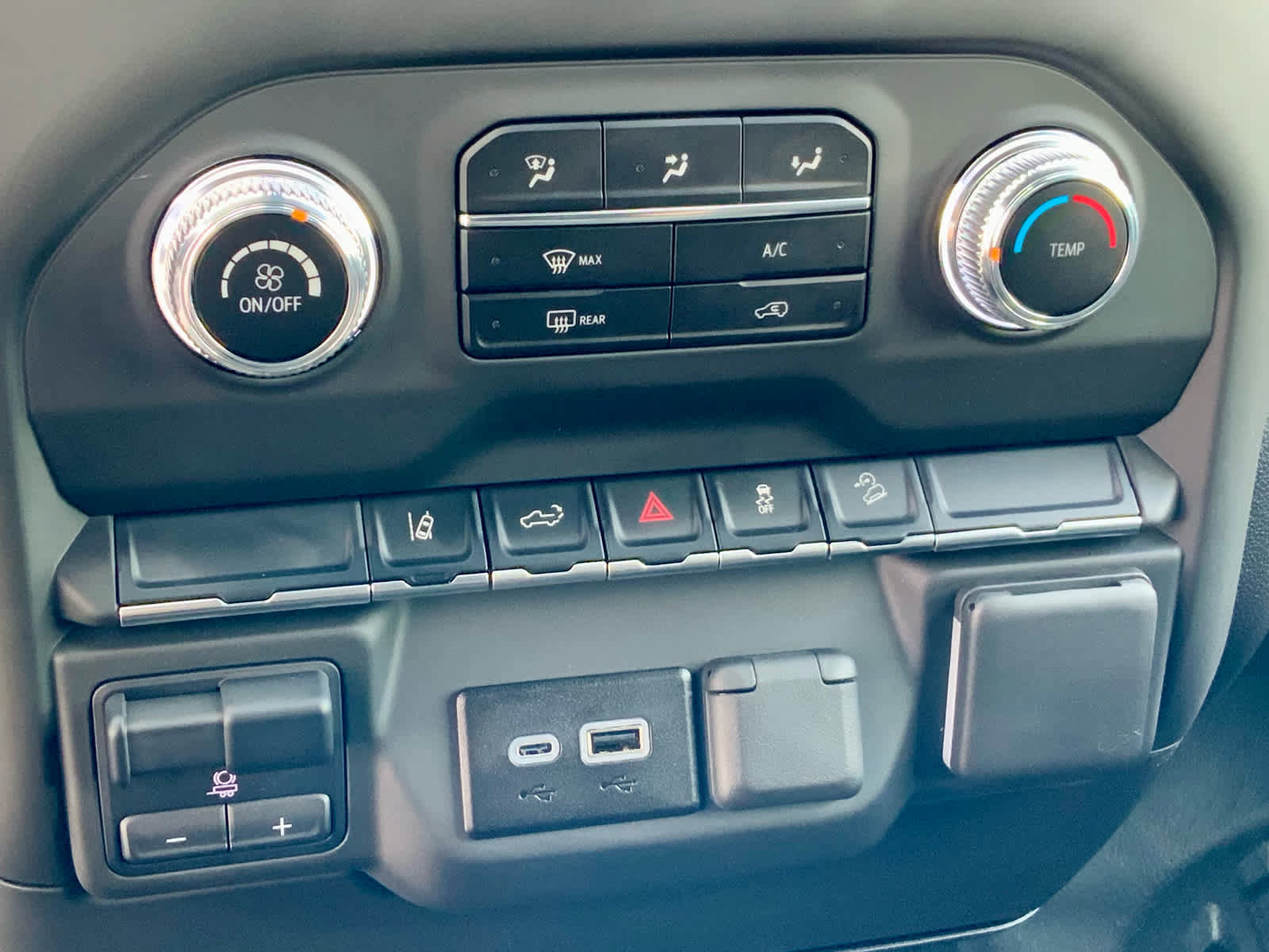 New 2025 GMC Sierra 2500 Pro image 40
