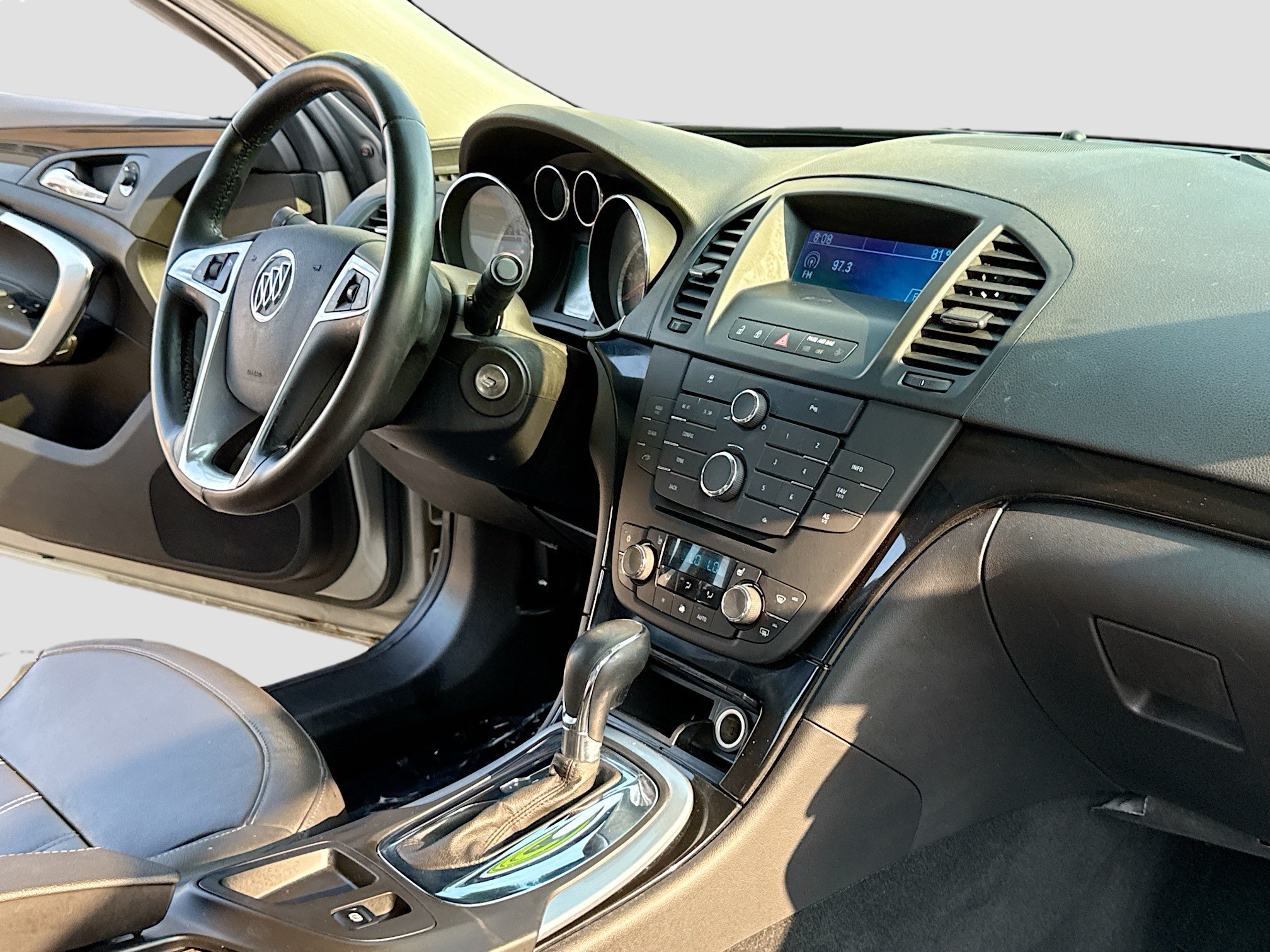Used 2011 Buick Regal CXL w/ RL3 Preferred Equipment Group FWD image 5