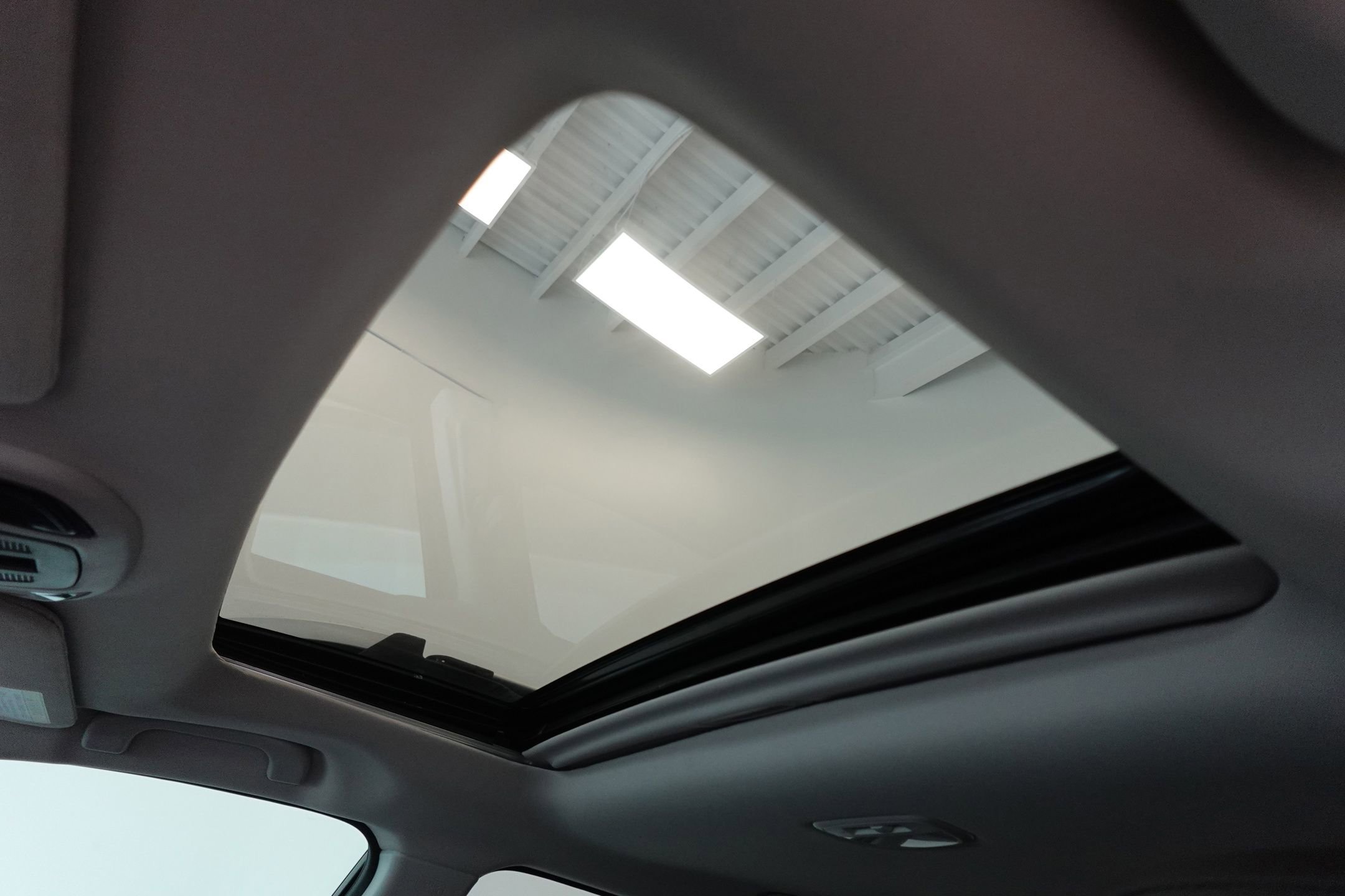 Used 2025 Subaru Outback Touring w/ Tech Package 2 image 23