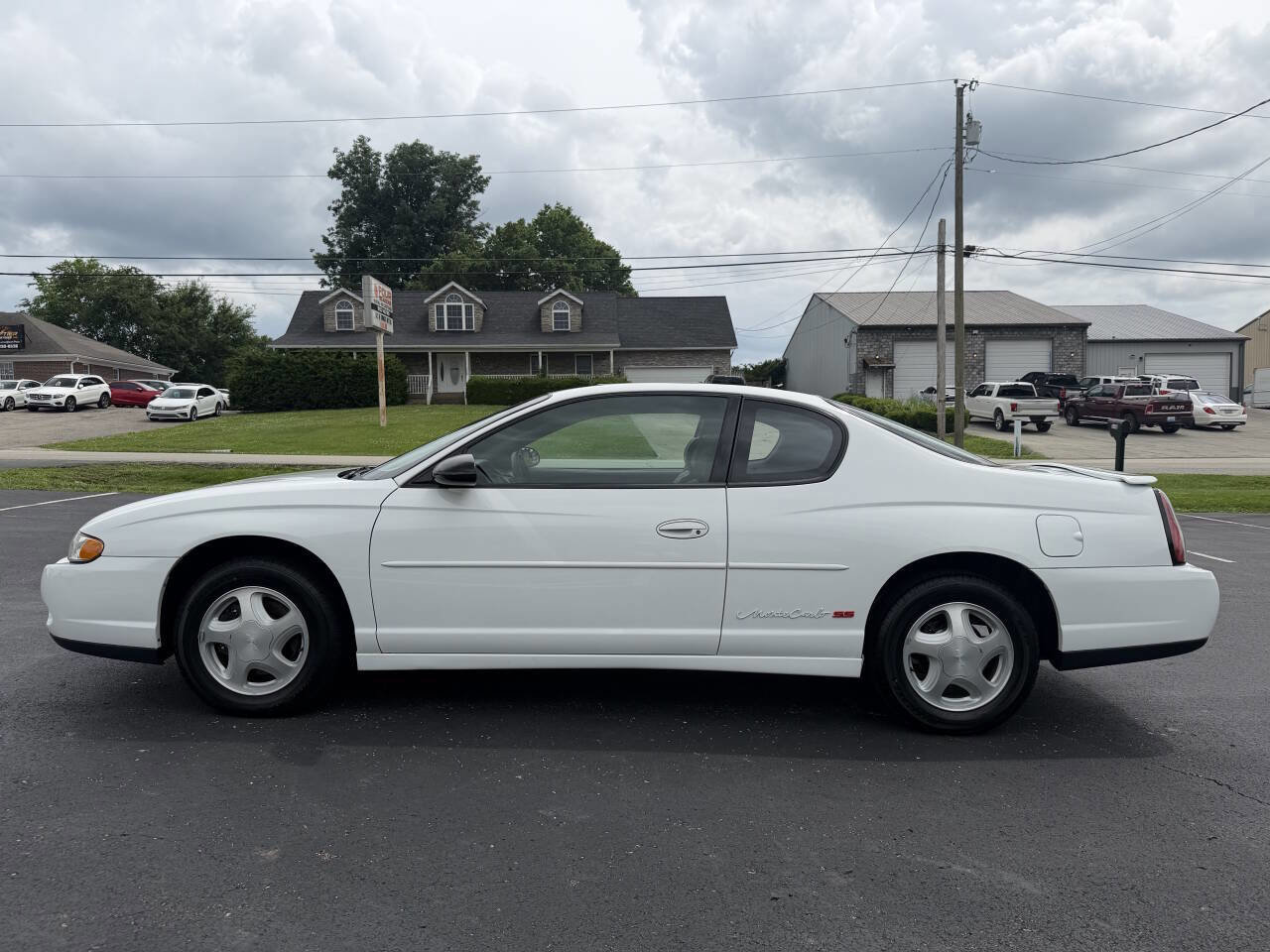 Used 2000 Chevrolet Monte Carlo SS w/ Preferred Equipment Group FWD image 27