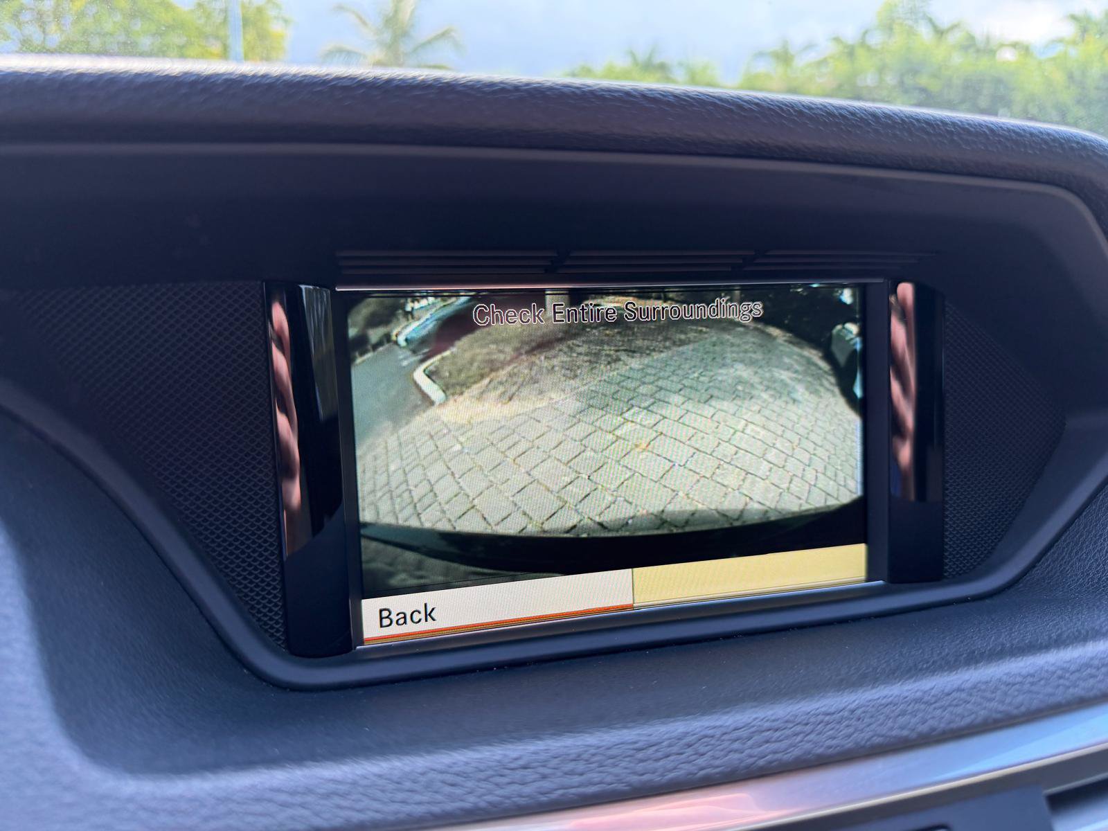 Used 2010 Mercedes-Benz E 550 Sedan image 32