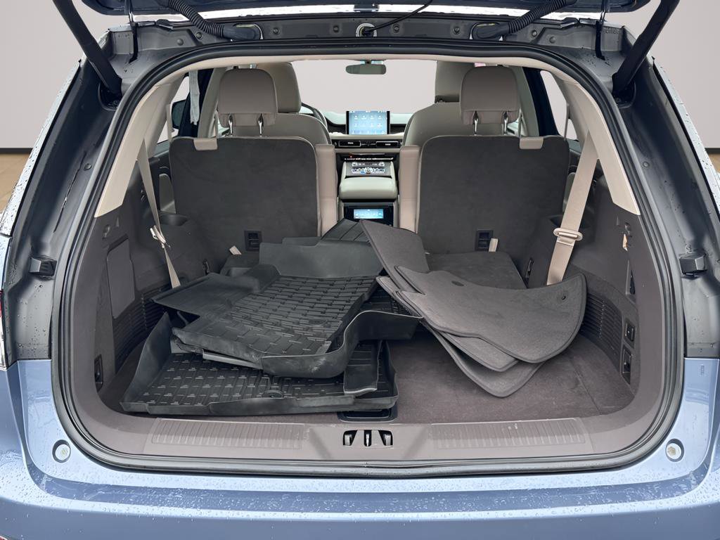 Used 2021 Lincoln Aviator Reserve w/ Equipment Group 201A image 20