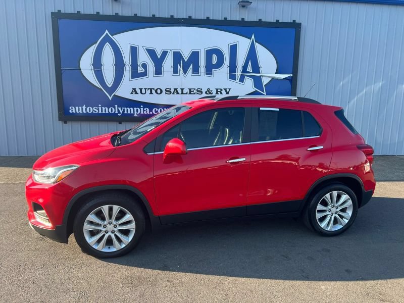 Used 2017 Chevrolet Trax Premier w/ Driver Confidence II Package FWD image 1
