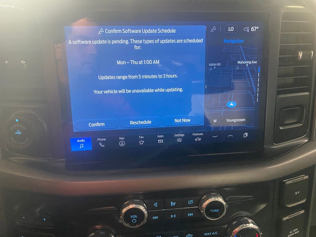 Used 2024 Ford F150 XLT w/ Mobile Office Package image 12