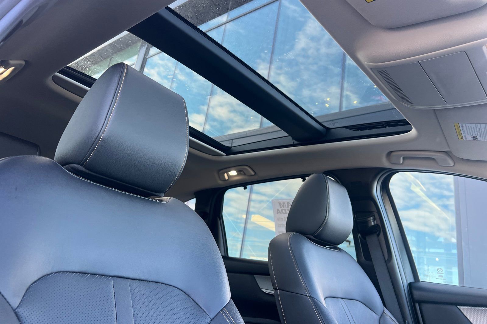 Certified 2025 MAZDA CX-70 Plug-In Hybrid w/ Premium Pkg image 15