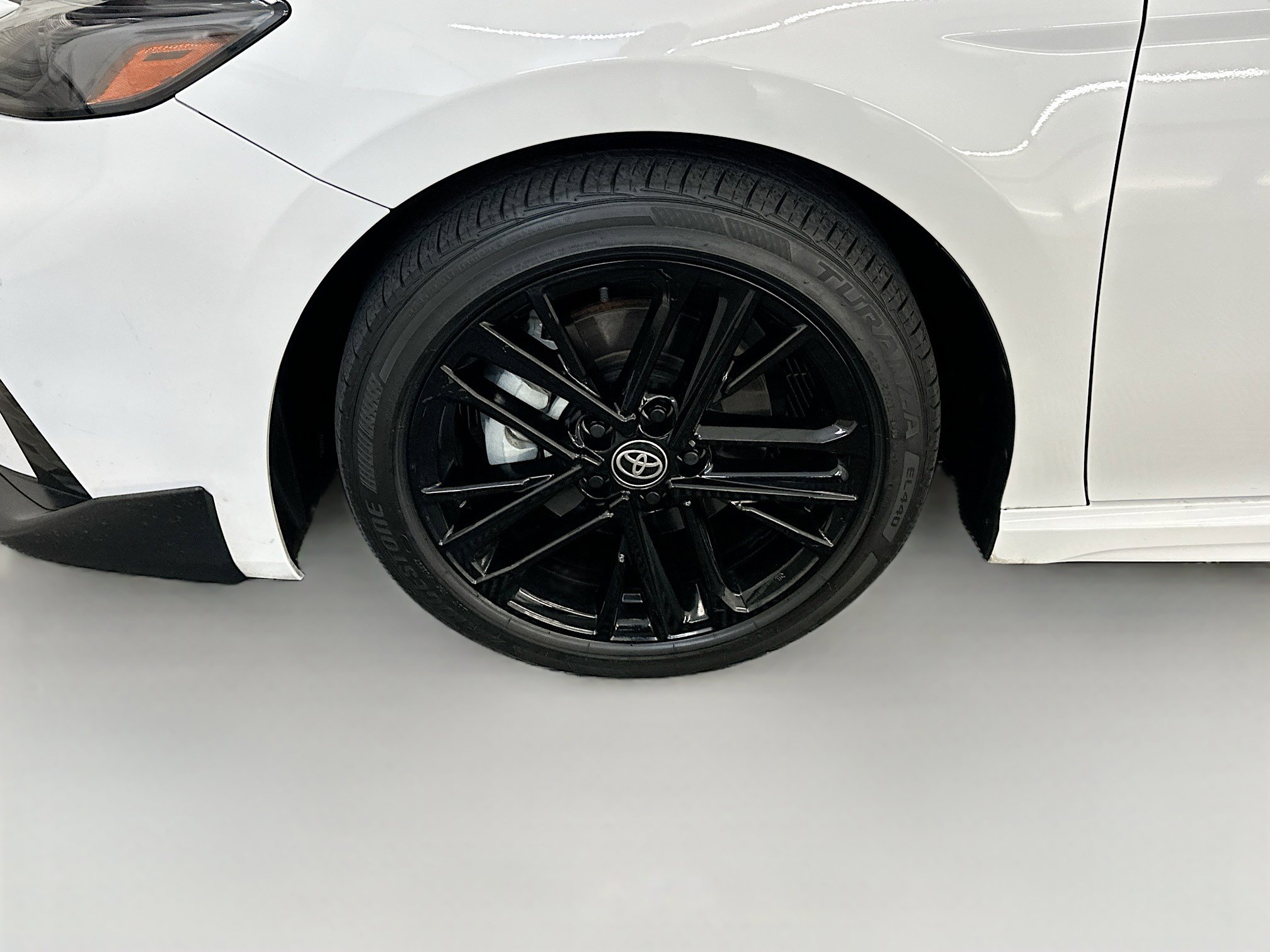 Used 2025 Toyota Camry SE w/ Multimedia Upgrade Package image 11