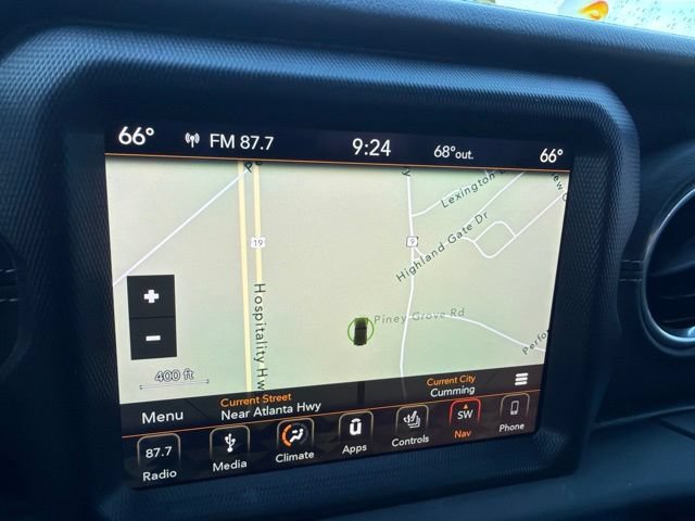 Used 2018 Jeep Wrangler Unlimited Sahara AWD/4WD image 12