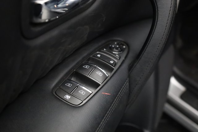 Used 2024 Nissan Armada SL image 15