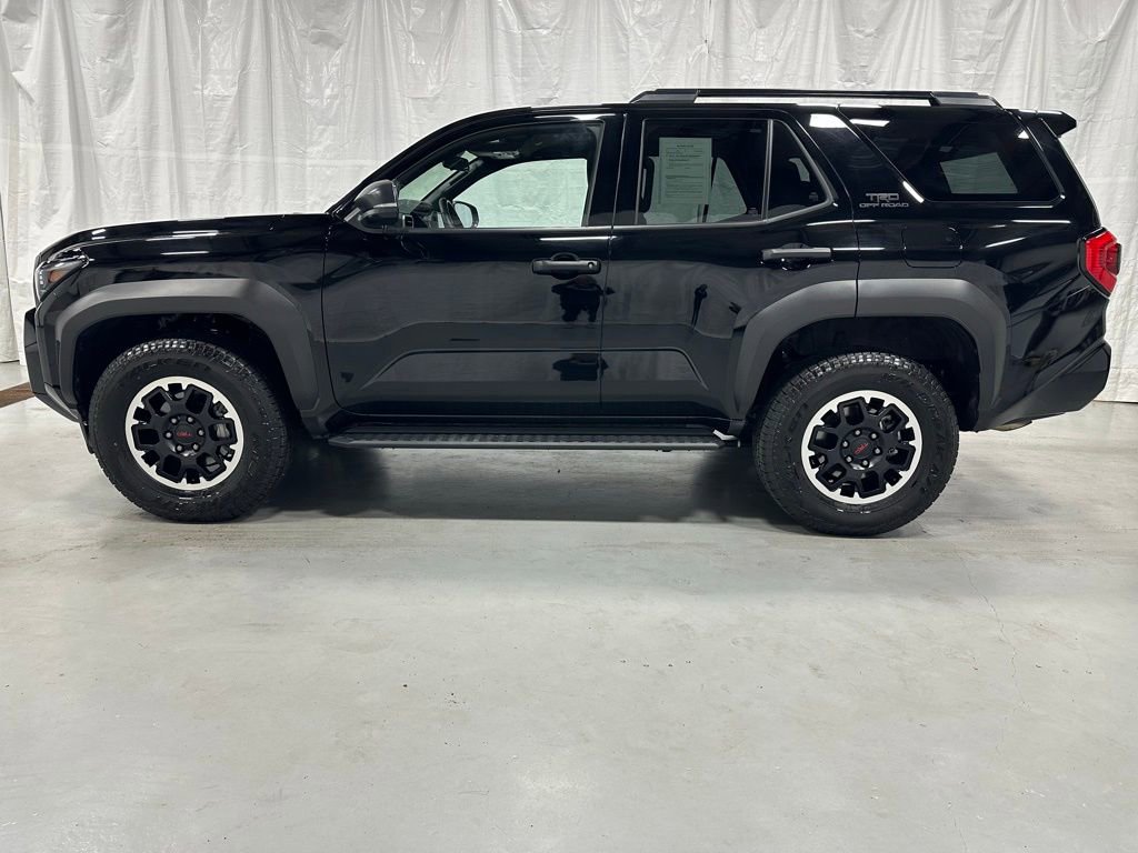 Used 2025 Toyota 4Runner TRD Off-Road AWD/4WD image 4