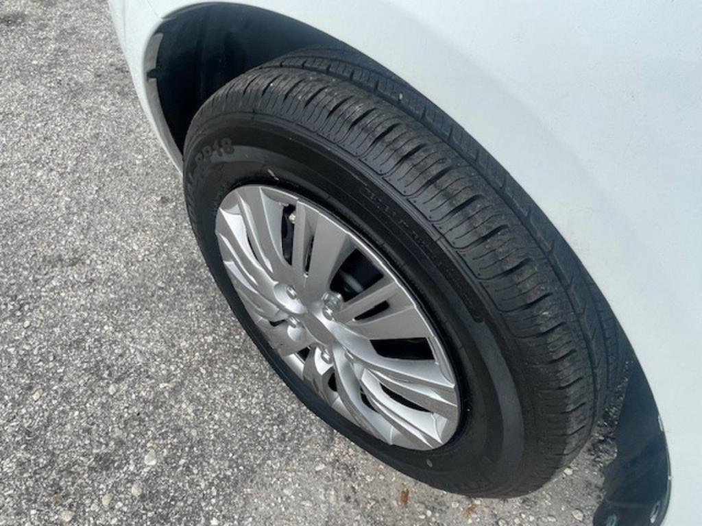 Used 2013 Suzuki SX4 LE image 13