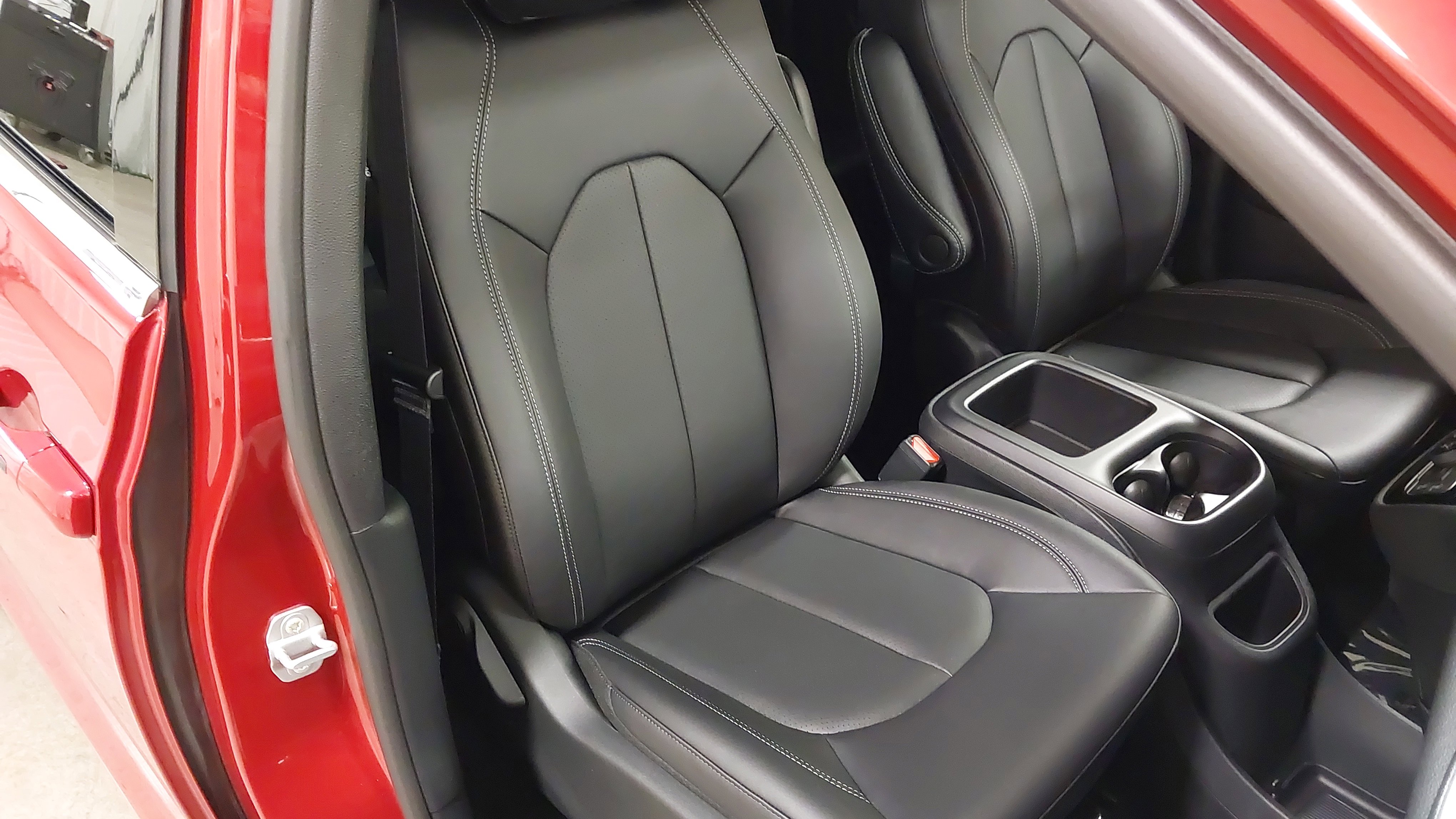 New 2026 Chrysler Pacifica Select FWD image 28