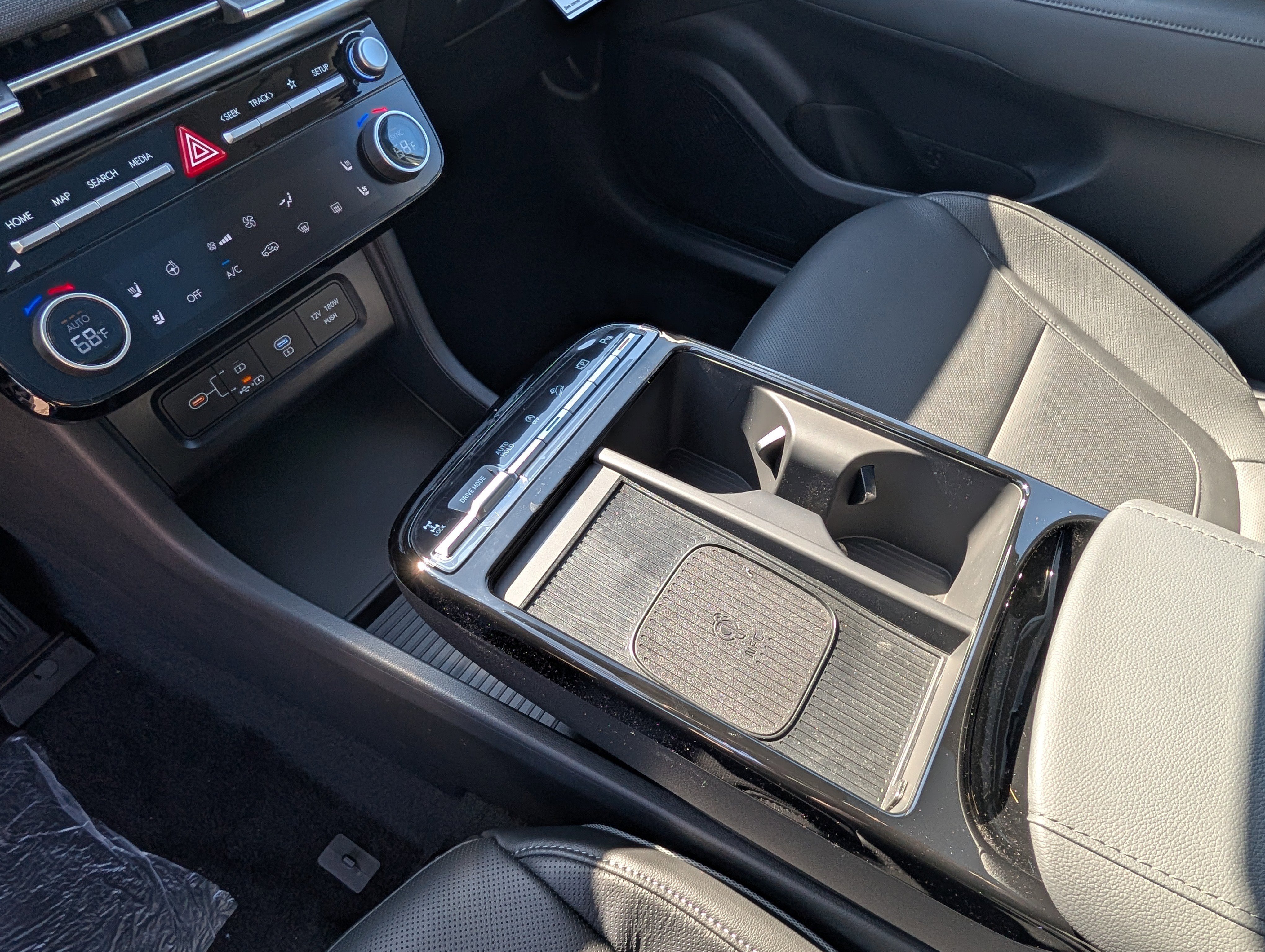 New 2026 Hyundai Tucson Limited image 14