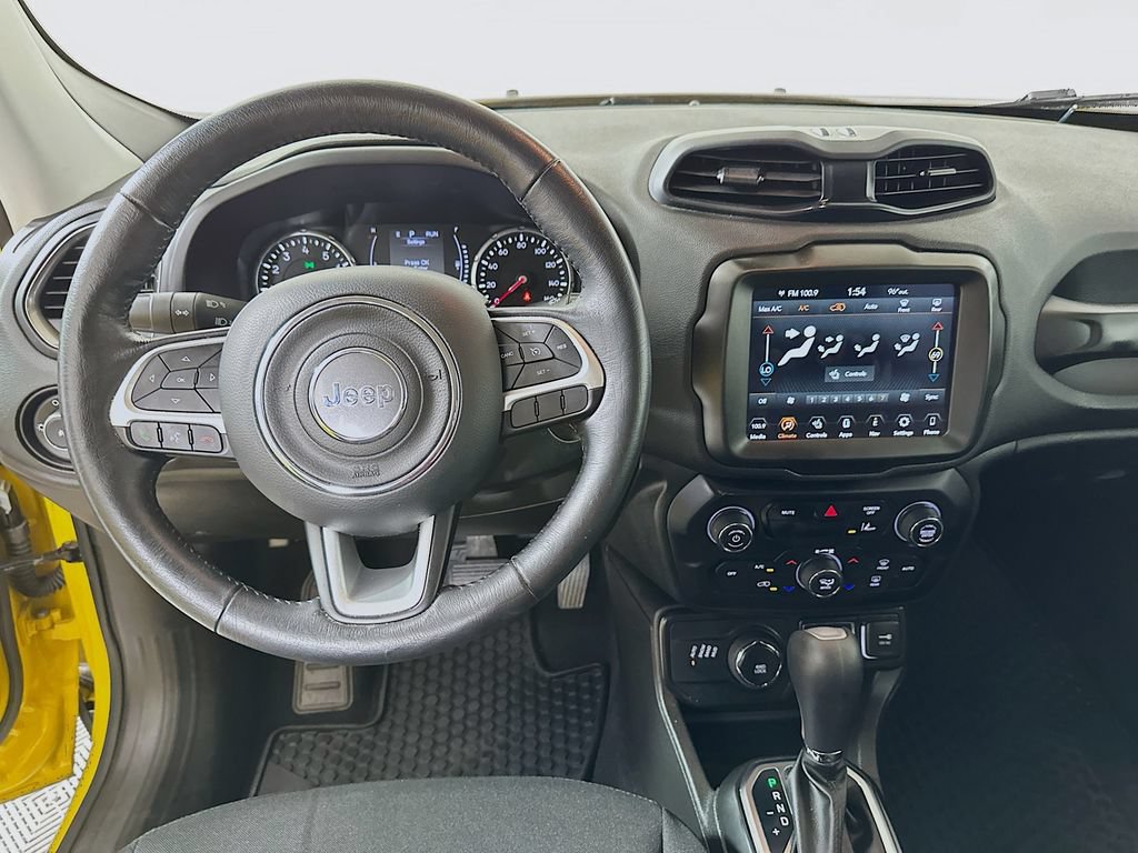 Used 2023 Jeep Renegade Latitude w/ Premium Group AWD/4WD image 19