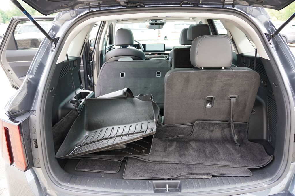 Certified 2024 Kia Sorento S w/ Panoramic Sunroof Package AWD/4WD image 18