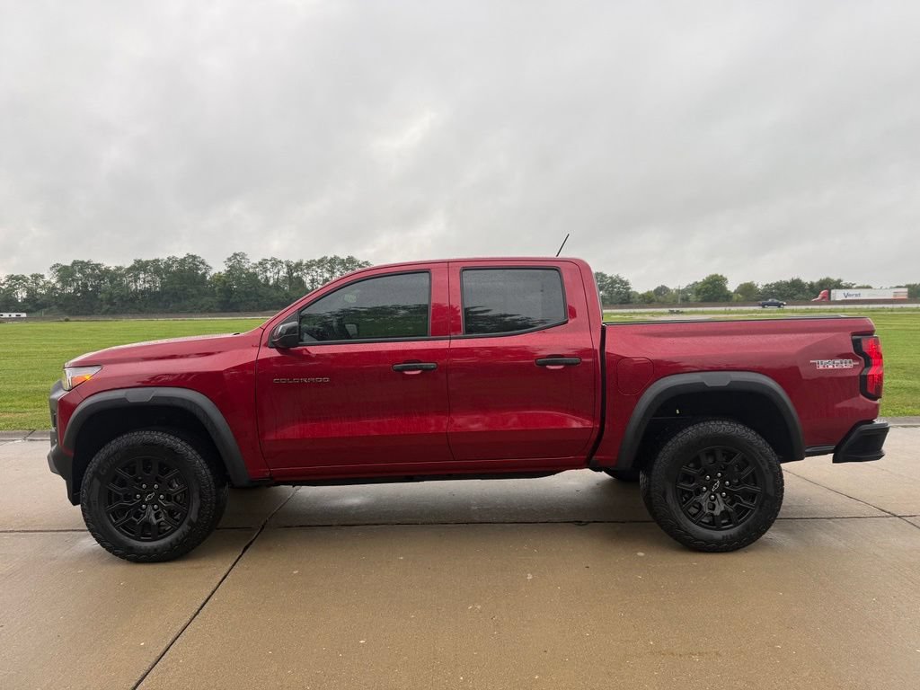 Used 2026 Chevrolet Colorado Trail Boss AWD/4WD image 8