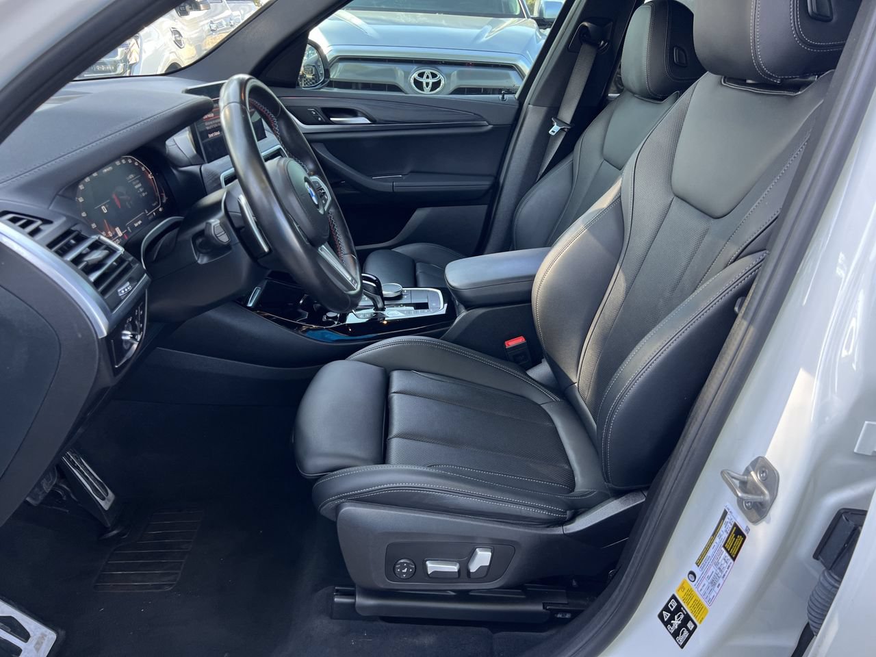 Used 2023 BMW X3 M40i w/ Parking Assistance Package AWD/4WD image 9