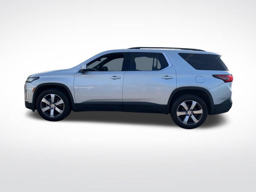 Used 2022 Chevrolet Traverse LT w/ LT Premium Package image 6