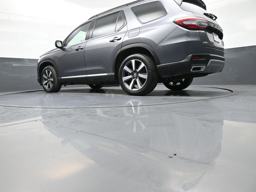 Used 2023 Honda Pilot Touring image 34