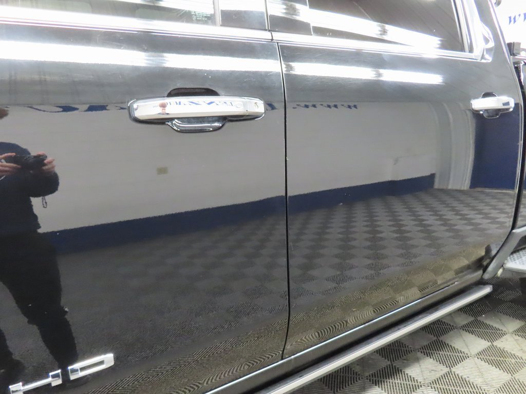 Used 2024 GMC Sierra 3500 Denali Ultimate image 44