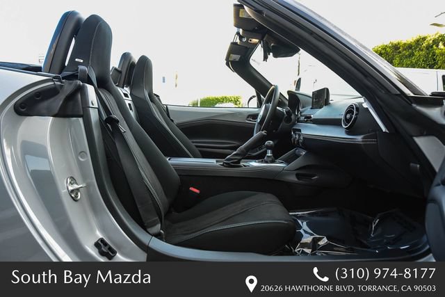 Certified 2025 MAZDA MX-5 Miata Club RWD image 14