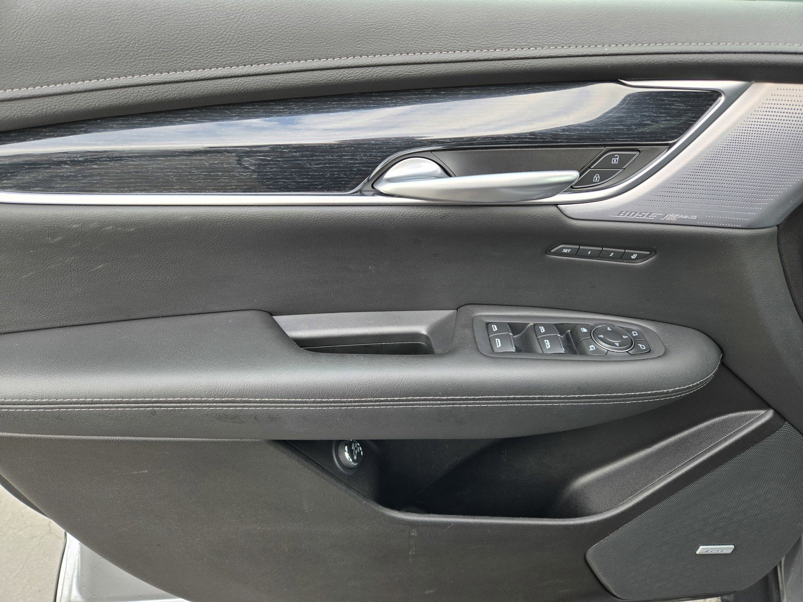 Certified 2025 Cadillac XT5 Premium Luxury image 16