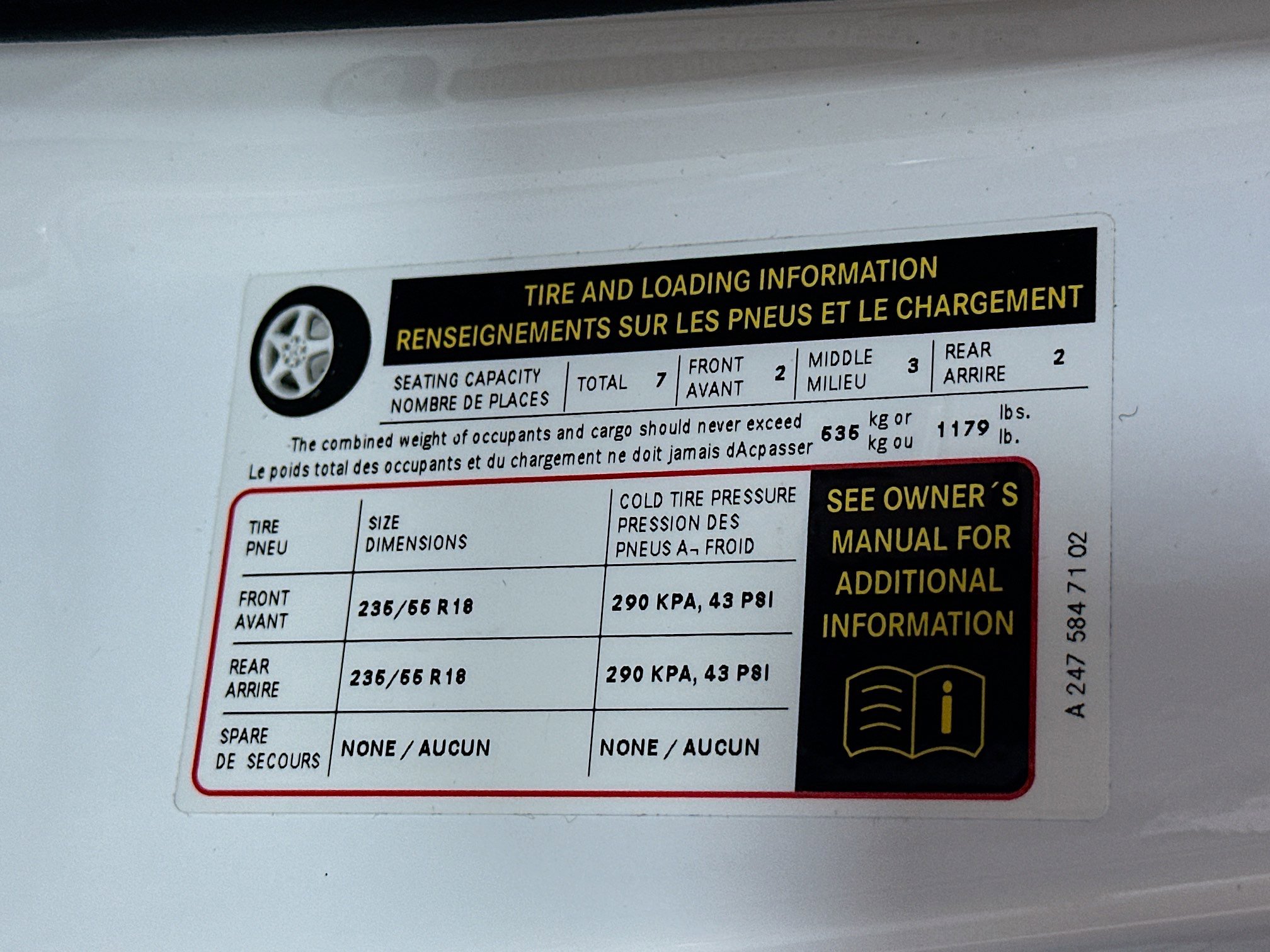 Certified 2025 Mercedes-Benz GLB 250 4MATIC image 38