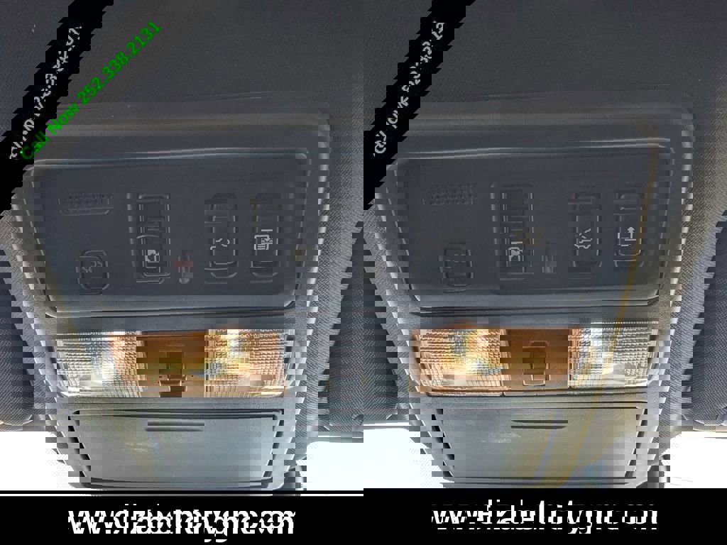 Used 2021 Nissan Titan PRO-4X w/ Pro-4x Convenience Package image 22