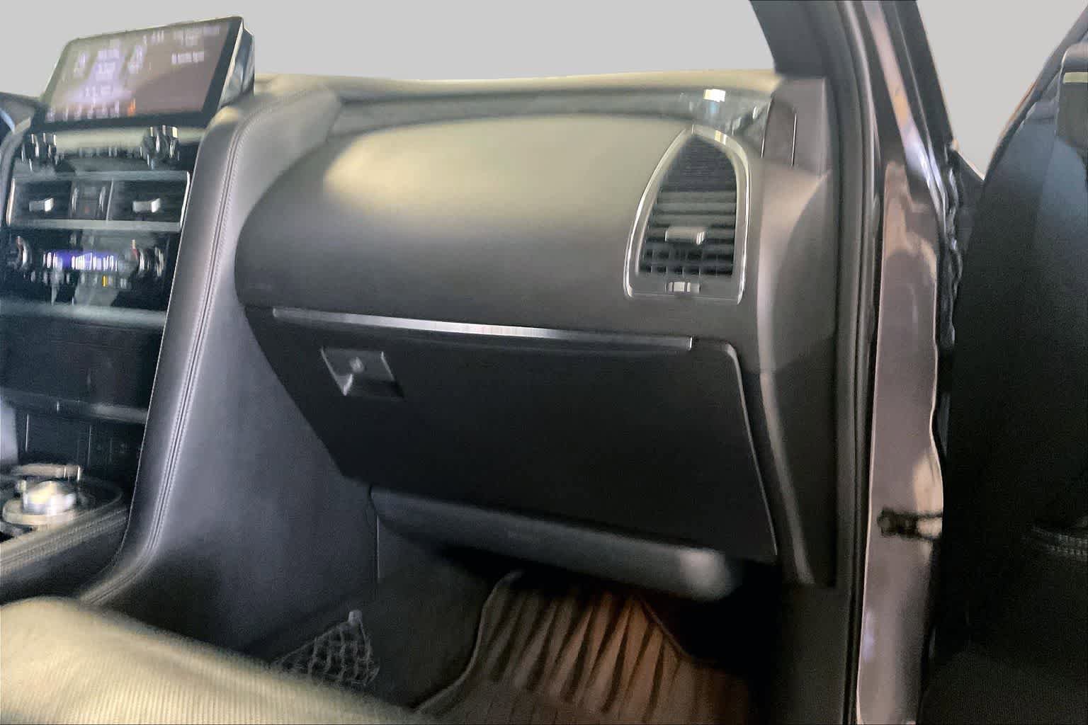 Used 2023 INFINITI QX80 Sensory w/ Cargo Package AWD/4WD image 16